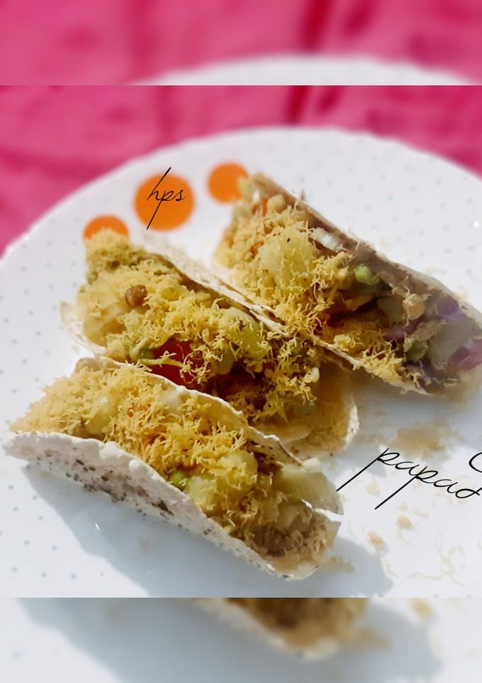પાપડ ચાટ (Papad Chaat Recipe in Gujarati) રેસીપી મુખ્ય ફોટો