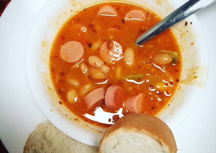 Caldo Gallego