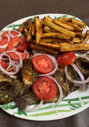 A picture of Roasted fish and plantain.