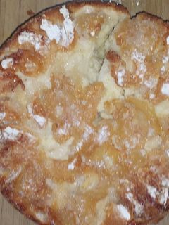 Una foto de Torta invertida de manzanas económica