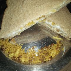 A picture of Bread malai sandwich.