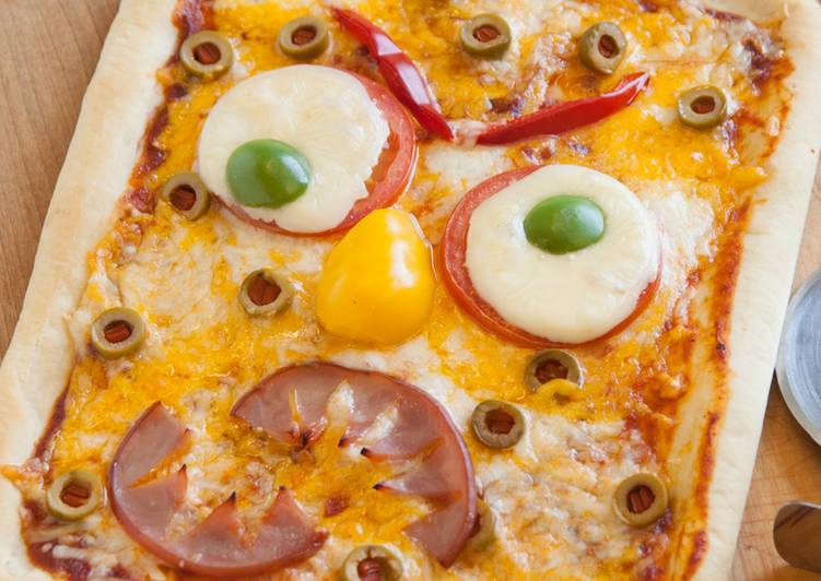 Recipe of Homemade Monster Face Pizza
