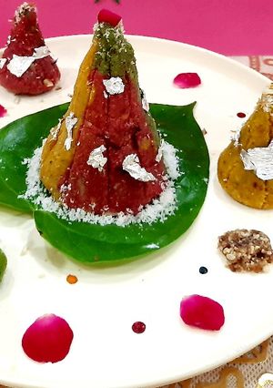 A picture of Rose & Pan Modak.