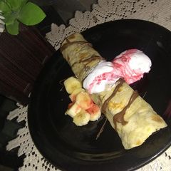 A picture of Dessert tortilla roll.