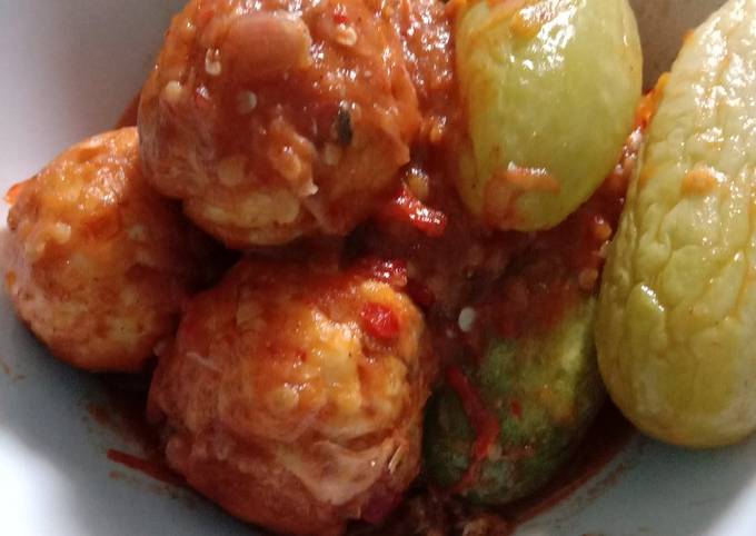 Balado telur dan timun