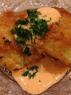A picture of Rose Family's Crab Cakes.