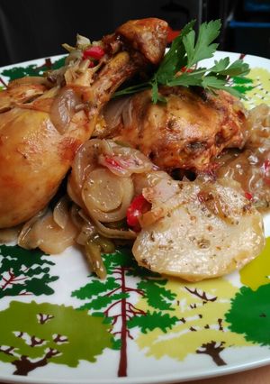 Una foto de Pollo al horno con cerveza