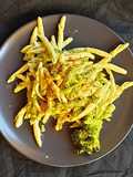 Caserecci con broccoli verdi e acciughe