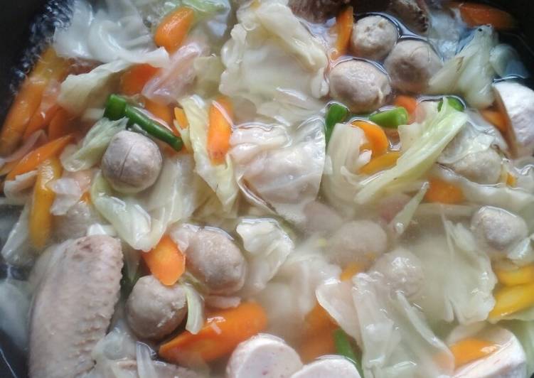 Bagaimana Membuat Sayur sop ayam Anti Gagal