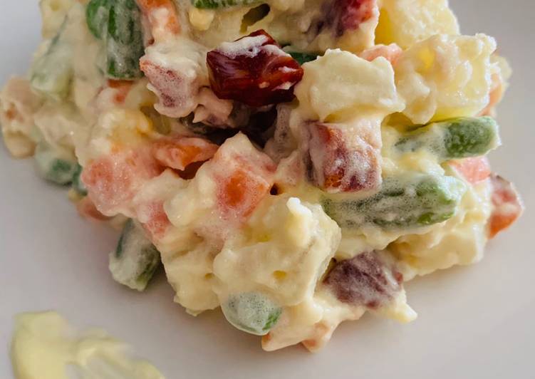 Ensaladilla con ibéricos