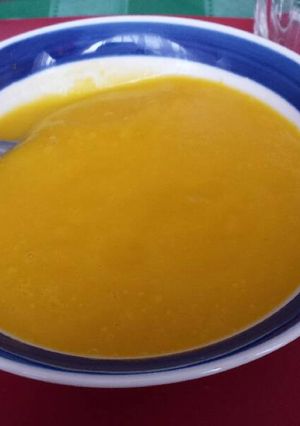Una foto de Sopa de zapallo (auyama)