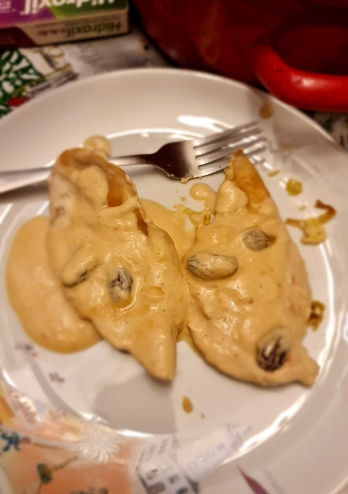 Una foto de Pollo en salsa