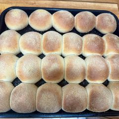 A picture of Easy Pandesal.