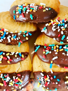 A picture of BUTTER COOKIES #photographychallenge.