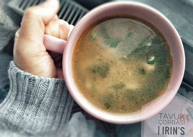 Tavuk çorbası (sup ayam)
