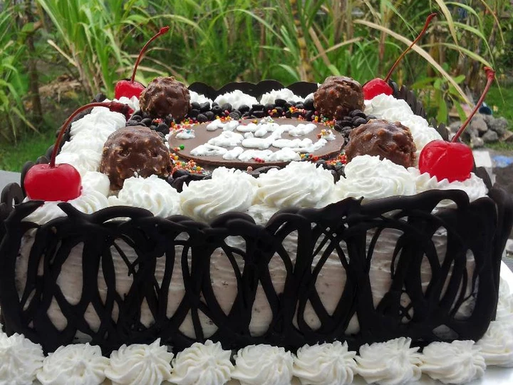 Langkah Mudah untuk Membikin Resep  Cake Ultah Pagar #Sponge Coklat Base Cake#Gampang#Cepet#Juara yang Sempurna, Enak Banget