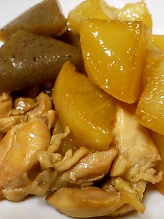 A picture of Simple Simmered Daikon and Chicken.