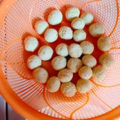 A picture of Tahu bulat teri.