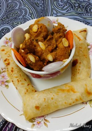 চিকেন বাদামি কোর্মা রেসিপির প্রধান ছবি