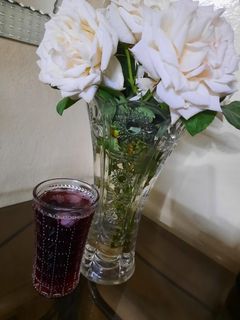 صورة لوصفة شراب الكركديه البارد
