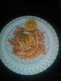 Macarrones con tomate natural y atún