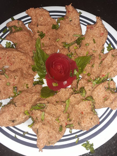 A picture of Tomato Kibbeh Nayyeh 🍅.
