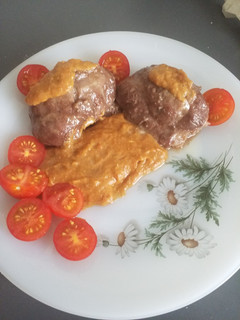 Una foto de Carrilleras con salsa de boletus y roquefort