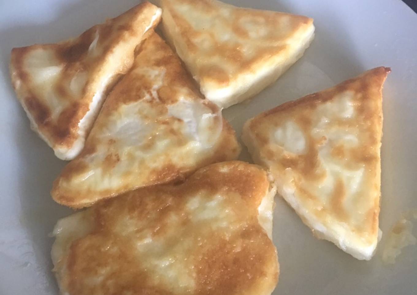 Fried feta cheese