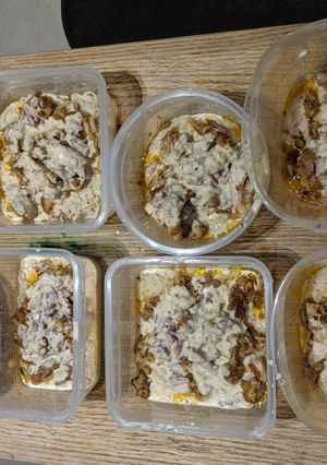 A picture of Keto Chicken Alfredo.