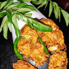 A picture of Noodles pakode.