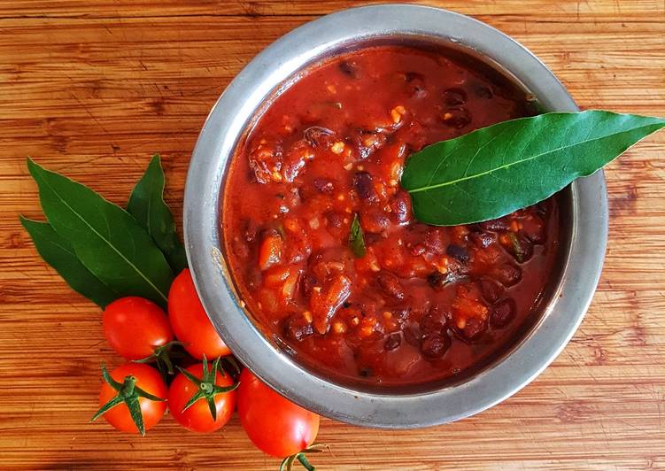 Recipe of Award-winning Tulips Spicey Black Bean and Bay Leaf Brekky