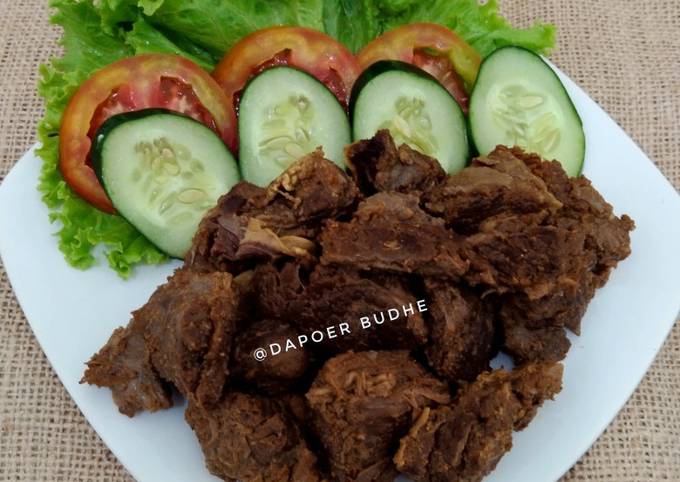 339. Daging Kerbau Panggang Pelengkap Nasi Kebuli