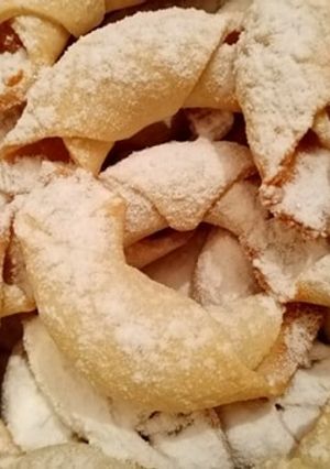 O poză a rețetei Cornulețe cu mere. O rețetă veche.