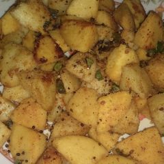 Chatpati fried idli A picture of Chatpati fried idli.