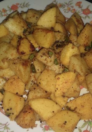 A picture of Chatpati fried idli.