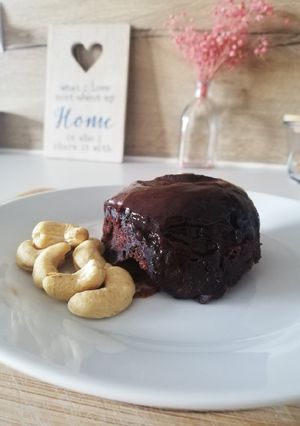 Una foto de Volcán de chocolate saludable al microondas