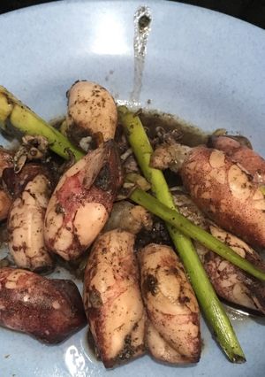 Foto resep Cumi tinta hitam dengan serai