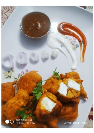 पनीर के पकौड़े (Paneer ke pakode recipe in Hindi) रेसिपी मुख्य फोटो