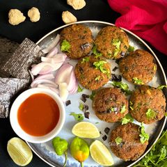 Soya Seaweed Tikki / Cutlet / Patty A picture of Soya Seaweed Tikki / Cutlet / Patty.