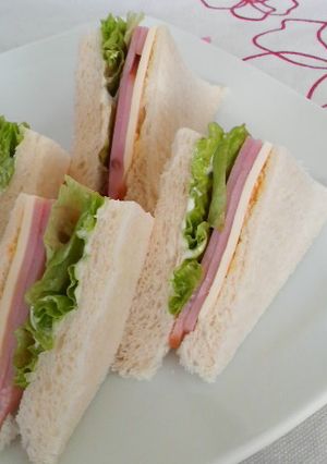 A picture of ✿Ham and Cheese Sandwich✿.
