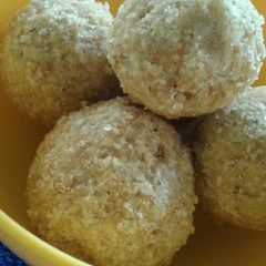 A picture of Bhog ke laddu.