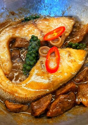 Hình của món Cá Bớp Kho Tiêu.