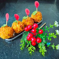 A picture of Maggi poppers.
