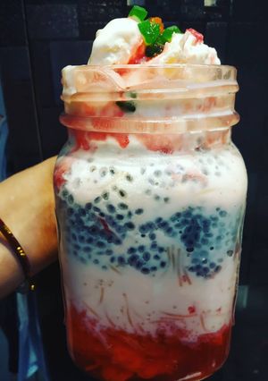 A picture of Falooda.