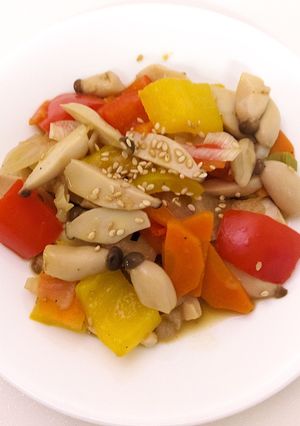 Hình của món Nấm xào rau củ - 버섯야채볶음 2.