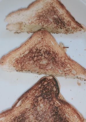 आलू के सैंडविच(aloo ke sandwich recipe in hindi) रेसिपी मुख्य फोटो