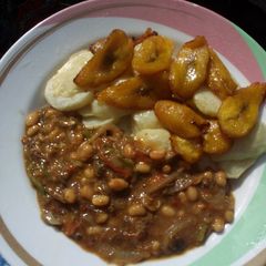 A picture of Bake beans sauce.