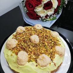 A picture of Eggless Rasmalai Cake.