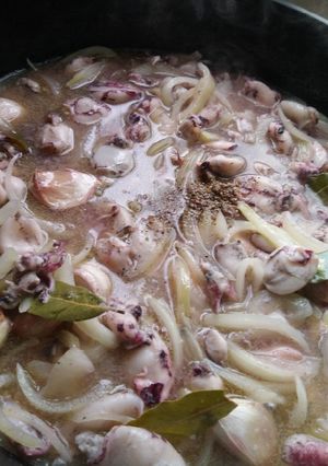 Una foto de Calamares 🦑 en salsa