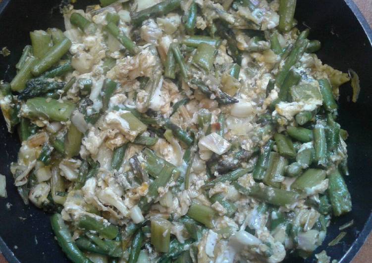 Revuelto de trigueros, cebolletas y ajetes 🌿